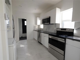 2272 NW 2nd St Unit 2, Miami, FL 33125