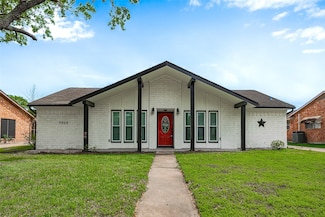 9858 Sageaspen Ln, Houston, TX 77089