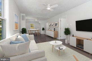 35 Webster St, Westminster, MD 21157