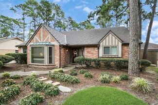 6527 Point Clear Dr, Houston, TX 77069