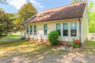 15809 Roland View Dr, Chesterfield, VA 23831