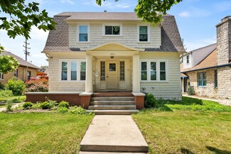 3017 S 43rd St, Milwaukee, WI 53219