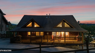 427 Big Bear Way, Pigeon Forge, TN 37863