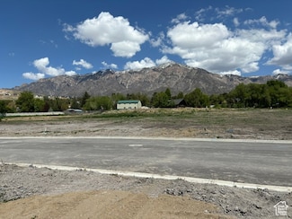 1177 W 3390 N Unit 221, Pleasant View, UT 84414