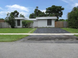 7903 NW 67th Ave, Tamarac, FL 33321