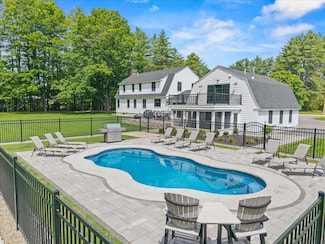 29 Woodland St, Fryeburg, ME 04037