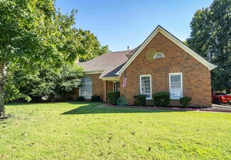237 Richards Way Dr, Cordova, TN 38018
