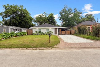 5614 Malmedy Rd, Houston, TX 77033