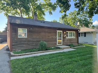 408 N Hine Ave, Waukesha, WI 53188