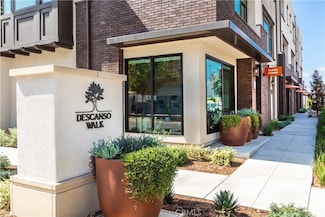 1090 Foothill Blvd, Claremont, CA 91711