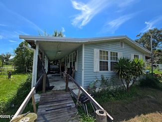 153 Old Dairy Farm Rd, Wewahitchka, FL 32465