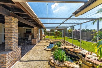 240 NW 19th St, Homestead, FL 33030