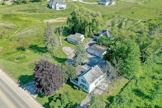 N72W18397 Good Hope Rd, Menomonee Falls, WI 53051