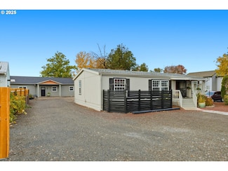 905 Cowl St, Milton-Freewater, OR 97862