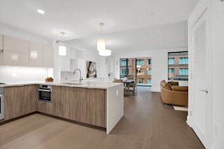 9 Avenue at Port Imperial Unit 605, West New York, NJ 07093