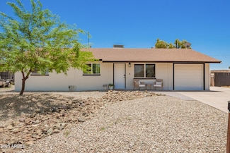 1725 W Oraibi Dr, Phoenix, AZ 85027