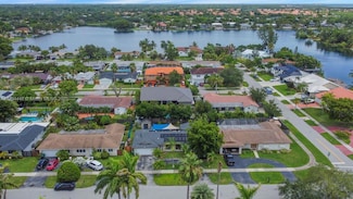8111 SW 205th St, Cutler Bay, FL 33189
