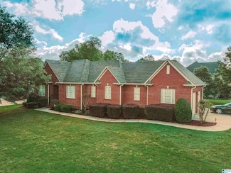 765 Brookline Cir, Gardendale, AL 35071