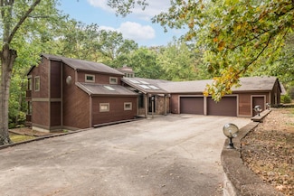 1635 Seven Hills Rd, Jefferson City, MO 65101