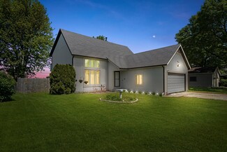 155 Abbeywood Cir, Streamwood, IL 60107
