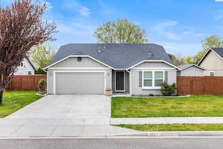 433 S Irving Place, Kennewick, WA 99336