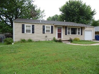 329 N 9th St, Towanda, KS 67144
