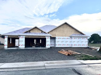 3011 Fortress Cir, Montrose, CO 81401