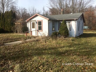 3519 Ohio St, Coloma, MI 49038