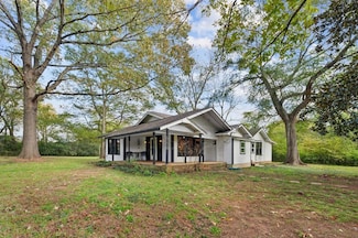 278 E Conda Muckleroy St, Nacogdoches, TX 75965