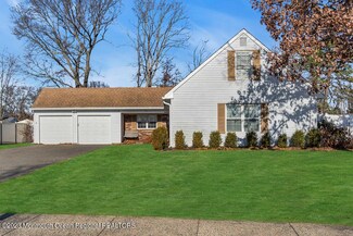 15 Stowe Ln, Howell, NJ 07731