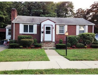 119 Farnum Rd, Waltham, MA 02453