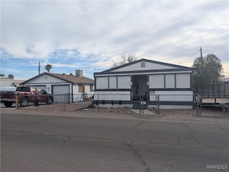540 Silver Ln, Bullhead City, AZ 86442
