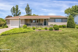 954 Terrace Dr, Lewisburg, PA 17837