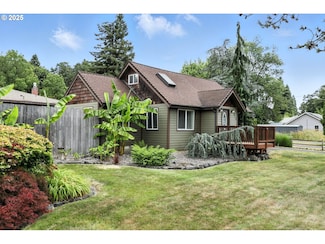 16510 SE Gordon St, Milwaukie, OR 97267
