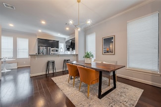 2808 St Emanuel St, Houston, TX 77004