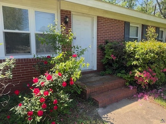 413 Sarah Dr, Warner Robins, GA 31093