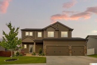 7176 N 166th St, Bennington, NE 68007