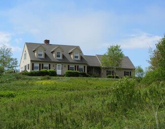 106 Dodge Mountain Rd, Rockland, ME 04841