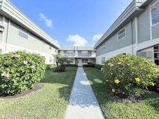 284 Flanders F, Delray Beach, FL 33484