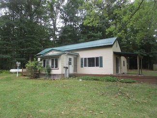 51 Chickadee Ln, Leeper, PA 16233