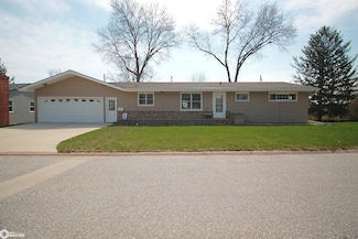 623 Sunset Dr, Clarinda, IA 51632