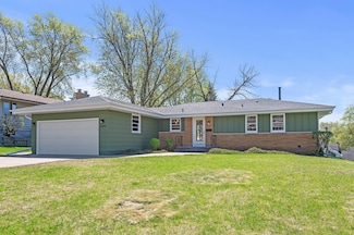 8209 39th Ave N, New Hope, MN 55427