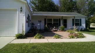 33584 Sassafras Ln Unit 18, Eau Claire, MI 49111
