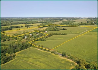 0 California Rd, Pekin, IL 61554