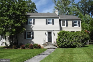 8304 Donnybrook Dr, Chevy Chase, MD 20815