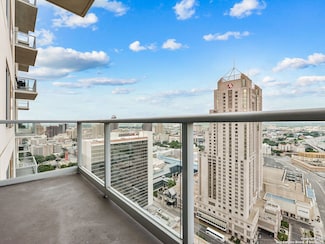610 E Market St Unit 2912, San Antonio, TX 78205