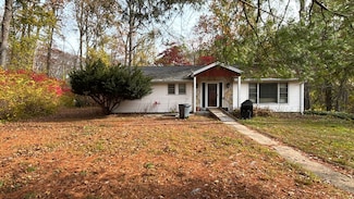 10 Isleib Rd, Marlborough, CT 06447