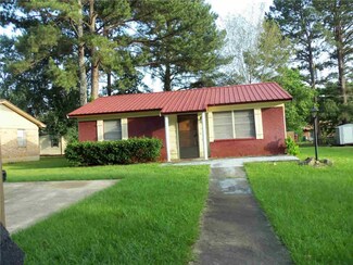 507 Hillview Dr, Kosciusko, MS 39090