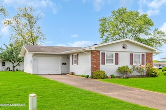 5 Spenser Ct, Brick, NJ 08724