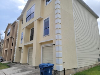 13115 N Bellaire Estates Dr, Houston, TX 77072